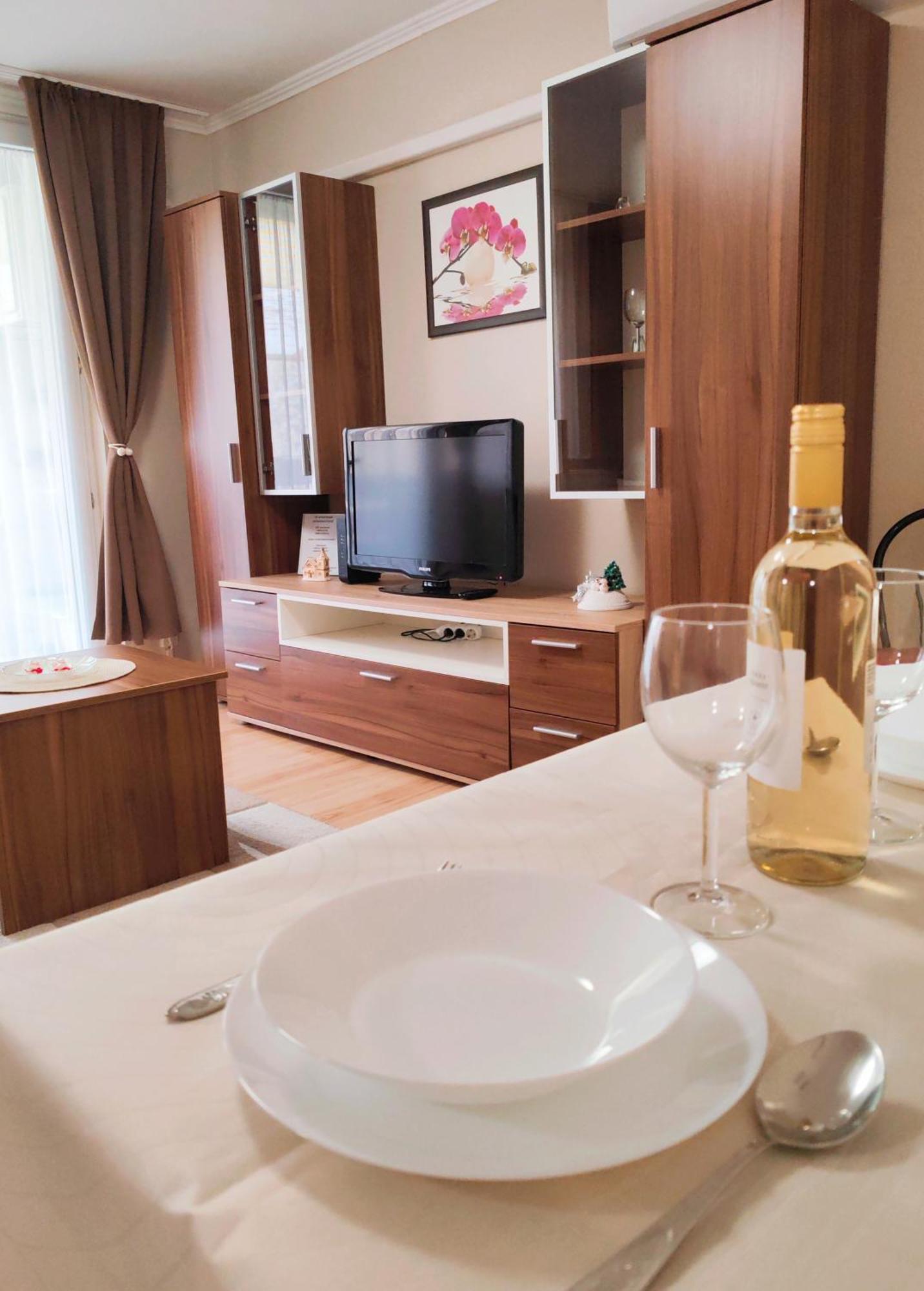To Apartman Gunarasfuerdo Домбовар Экстерьер фото